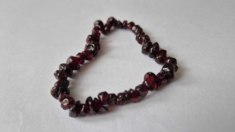 Naszyjnik i bransoletka z granatów
