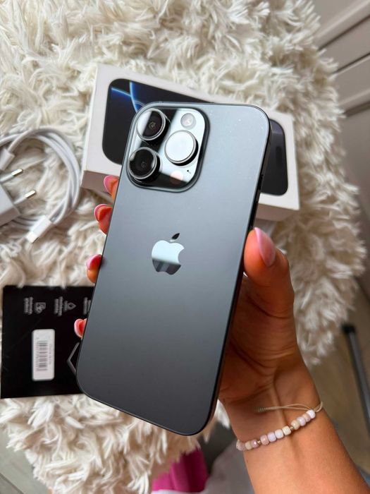 iPhone 16 Pro 256 GB Black Titanium + pełny zestaw + dowód zakupu
