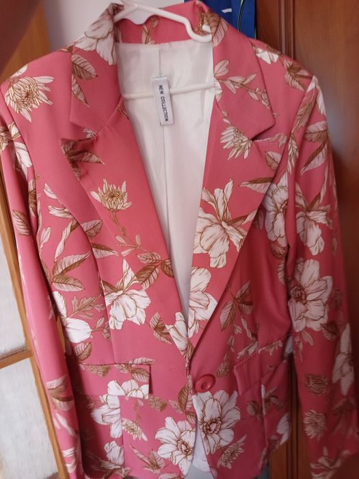 Żakiet  w kwiaty rozmiar S stan bdb ładny i elegancki