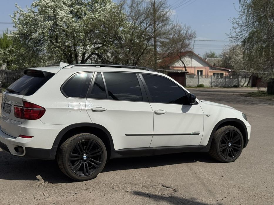 Автомобіль BMW X5 E70 xDrive 3.0 бензин 2010 рік