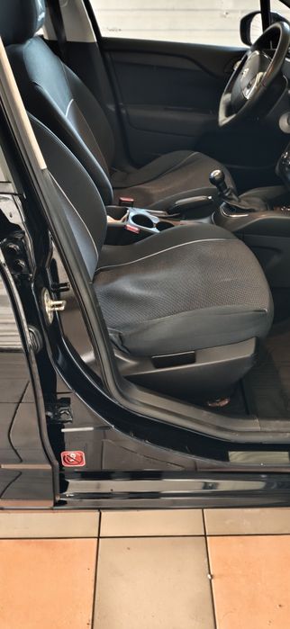 Citroen c4 2013рік 1.6дизель