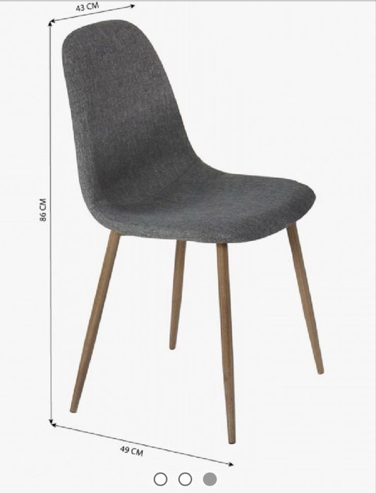 Duas cadeiras com novo