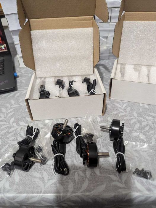 Двигуни для ФПВ 2807-1300KV\2207-1500,1900KV. Emax Eco2, Ysido, Hobby