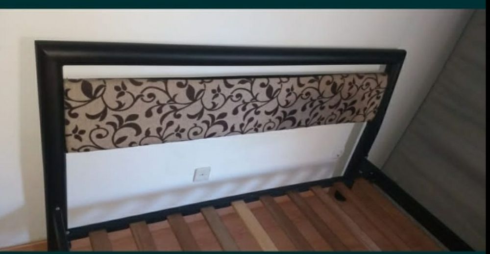 Cama Casal em Ferro