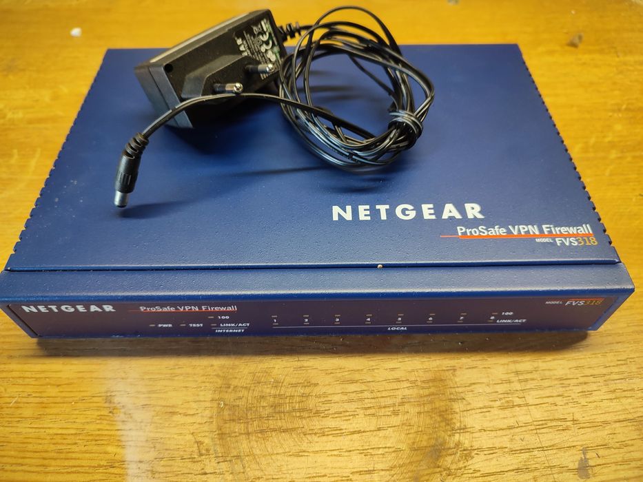 switch netgear prosafe vpn firewall fvs318