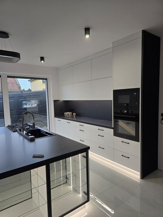 Meble na wymiar / Kuchnie / Szafy / Zabudowy / Realizacja Projektantow