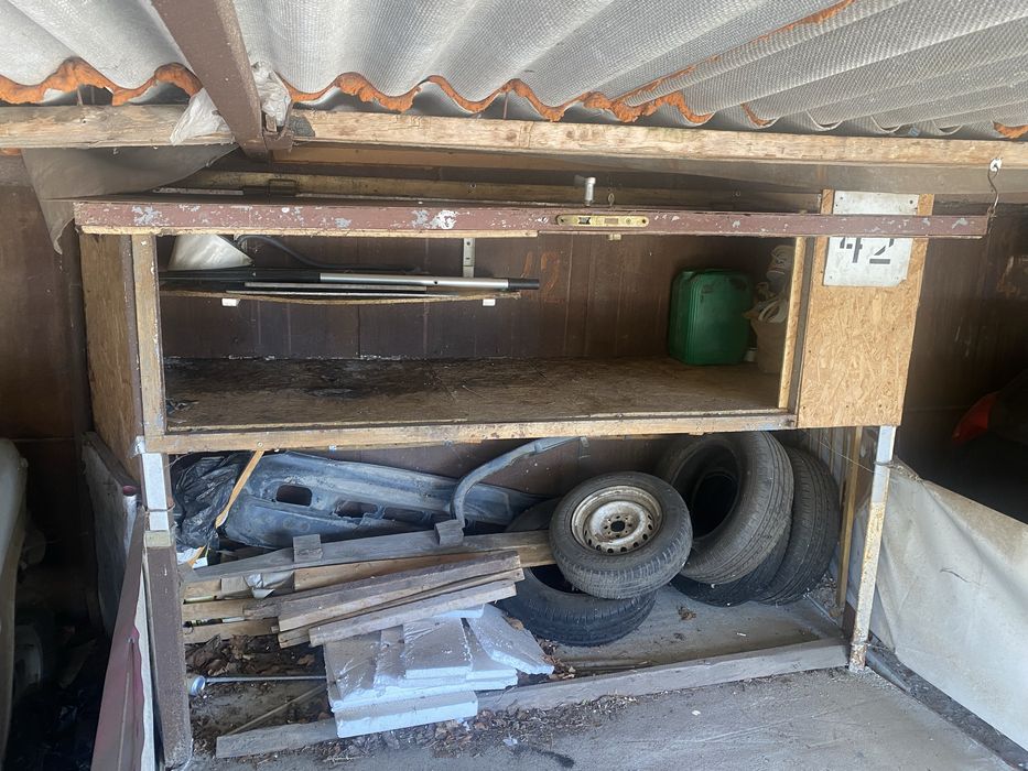 продам крытое место на стоянке с ящ Кишиневская/Днепропетровская