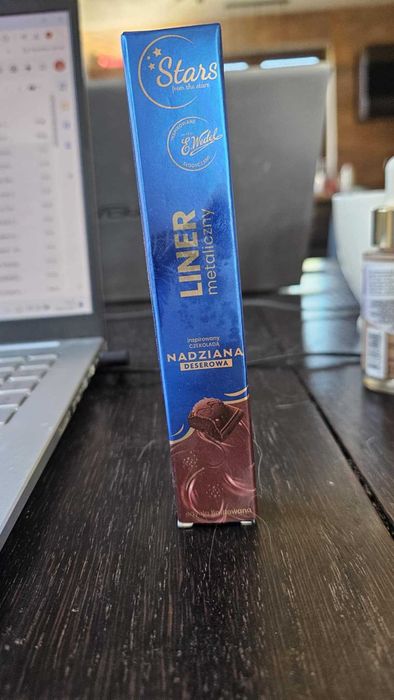 Metaliczny eyeliner Stars from the Stars Wedel kobaltowy