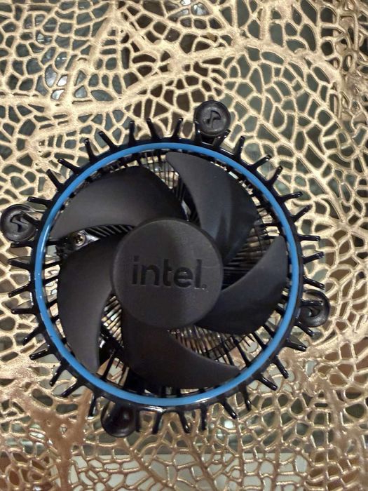 Кулер Intel Laminar RM1