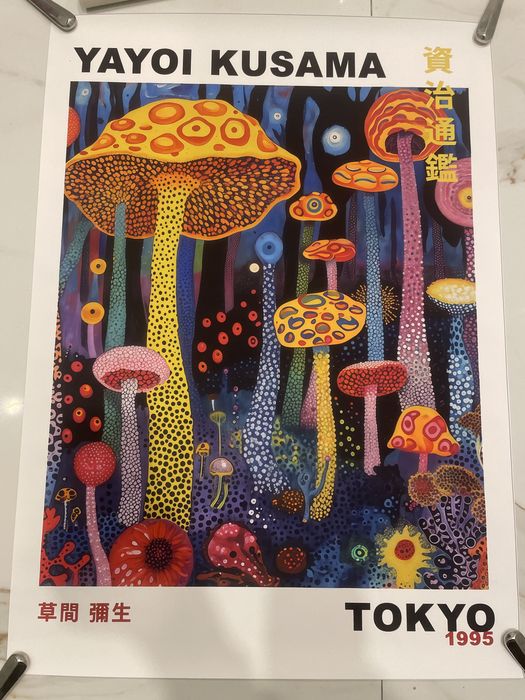 Plakt na plotnie  50x70cm yayoi kusama