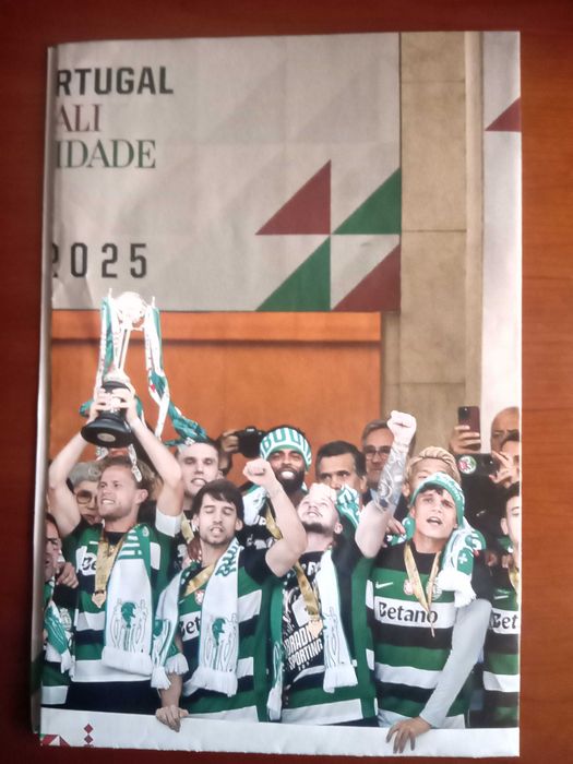 Poster gigante desdobrável Sporting vencedor da taça de Portugal 24/25