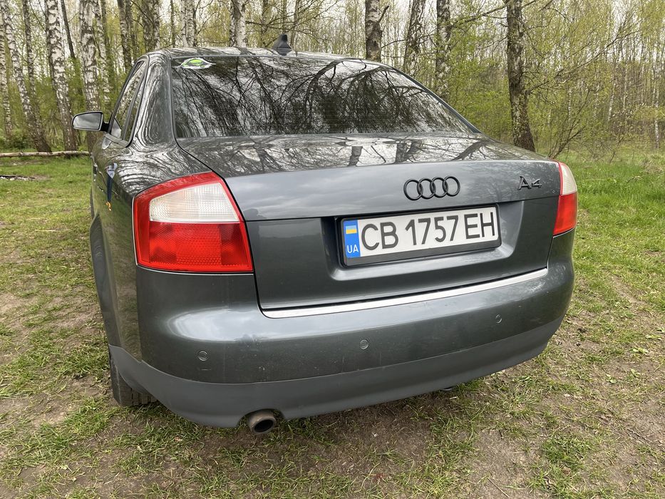 Ауді а4б6  2.0 бензин