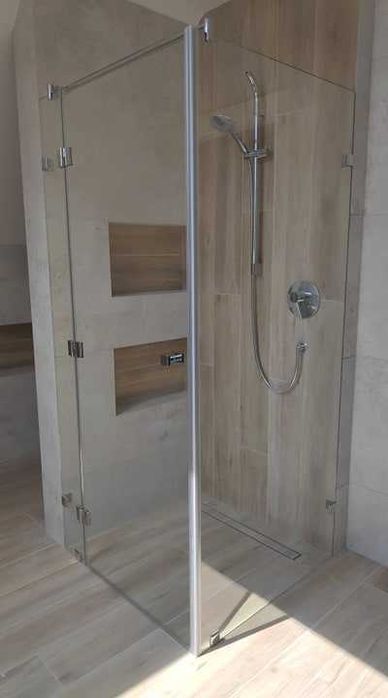 Szklarz - lustra na wymiar , szkło do kuchni , kabiny prysznicowe