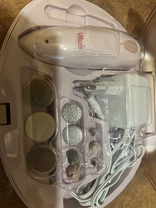 Набір для  манікюра, педикюра Vitek