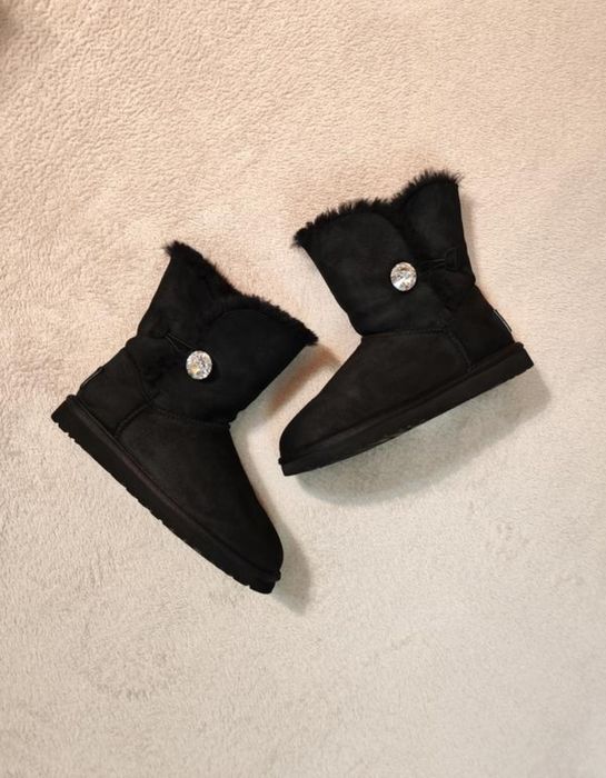 Уггі ugg моделі bailey button bling 38р 24см