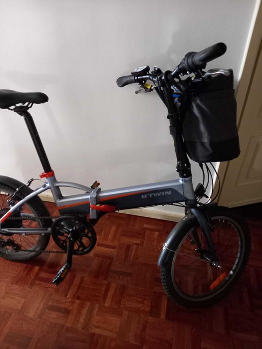 Bicicleta BTWIN dobrável eléctrica
