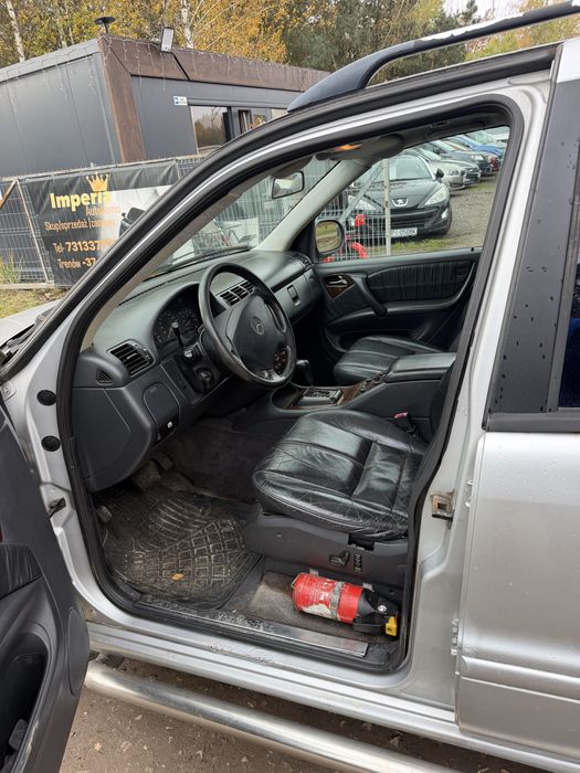 Mercedes ML320 benzyna