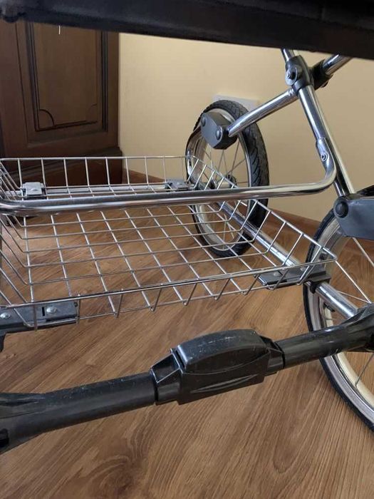 Коляска Люлька Roan Marita мольберт дитячий столик