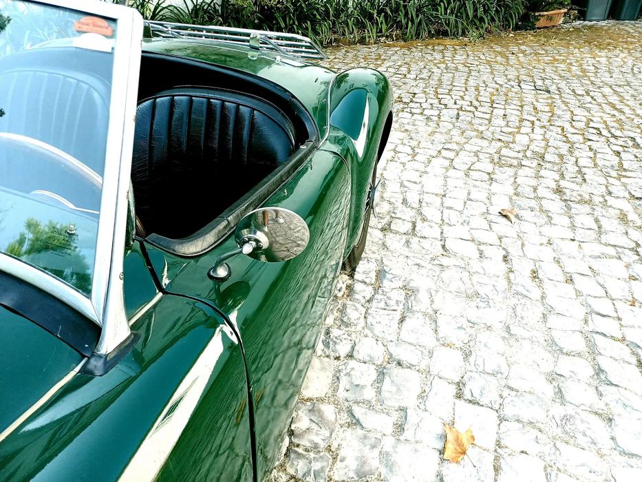 MG MGA