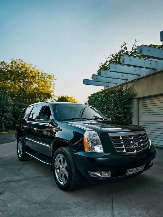 Cadillac Escalade 3