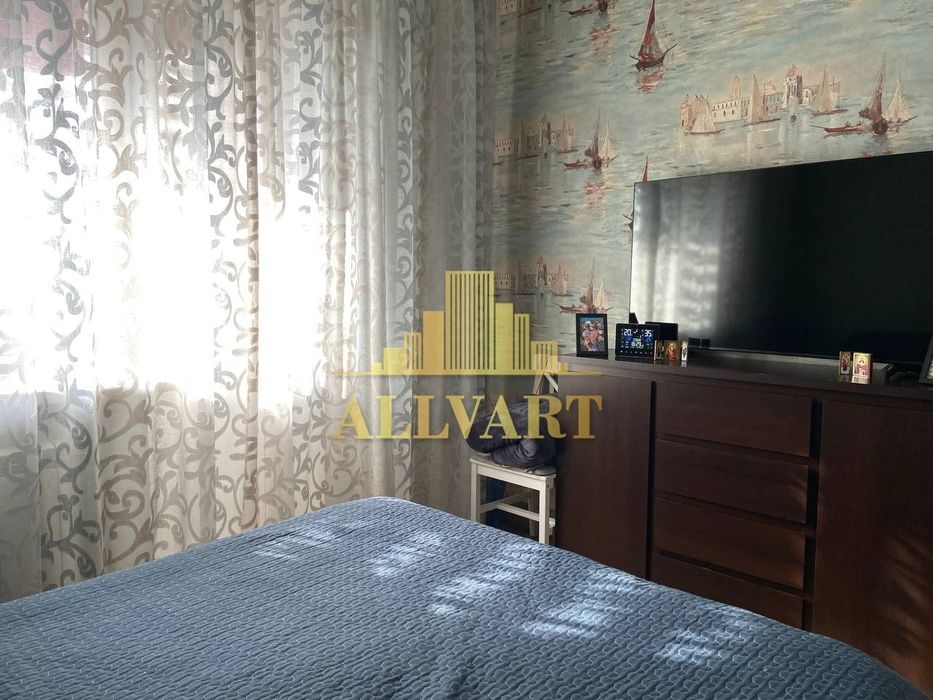 Продаж 3 кім квартири з ремонтом вул.Путивльська, метро Лісова