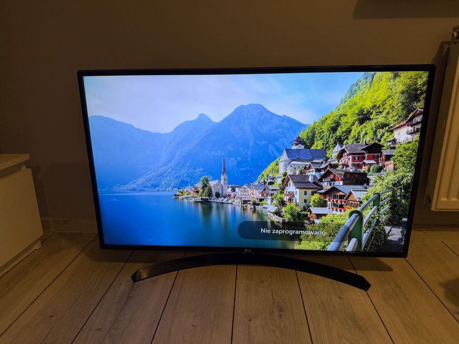 Telewizor LG 43 cale Smart tv,WiFi,DVB-T2,4K sprawny z pilotem !!!