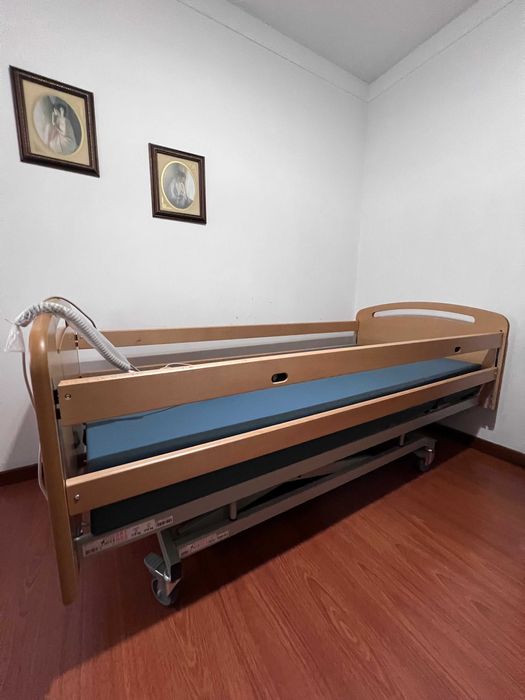 Cama articulada elétrica com colchão