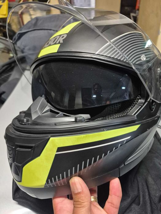 Capacete Modular 130R Tamanho S (Óculos de Sol Integrados)