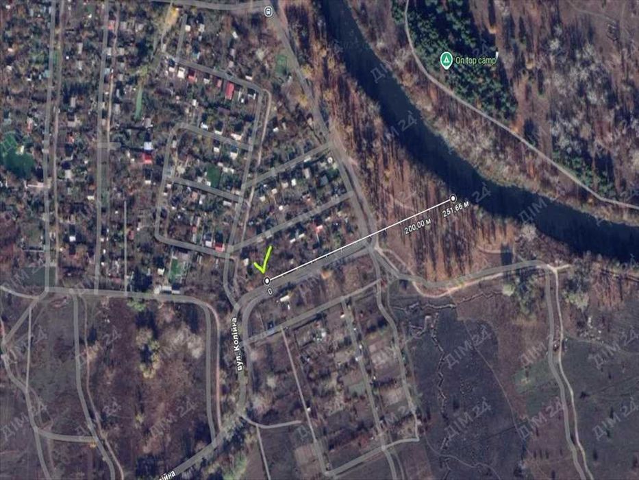 Ділянка з комунікаціями в Патлаївці