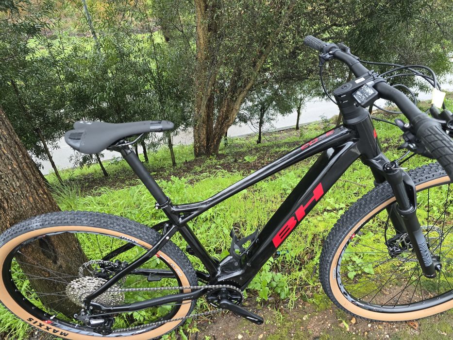 Bh eletrica m 29 oportunidadeee de exposicao