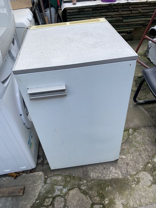 Lodówka Polar 85 cm