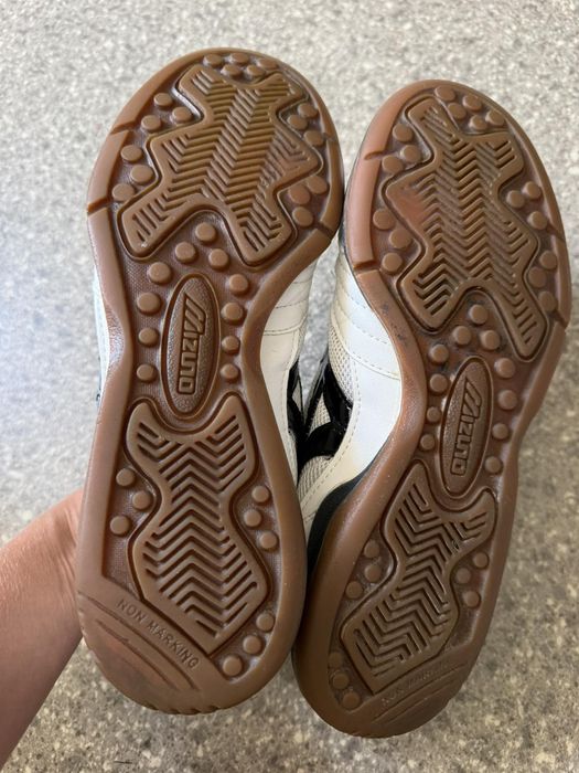 Футзалки шкіряні Mizuno