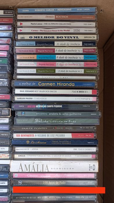 Lote + 100 CDs, alguns duplos e triplos