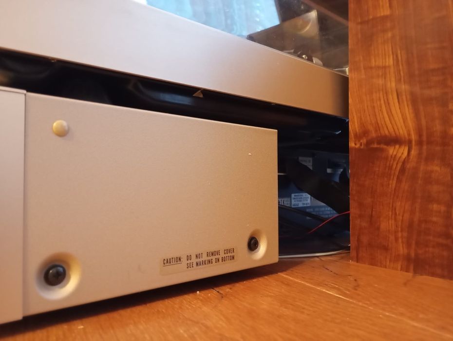 MARANTZ Музыкальная стойка