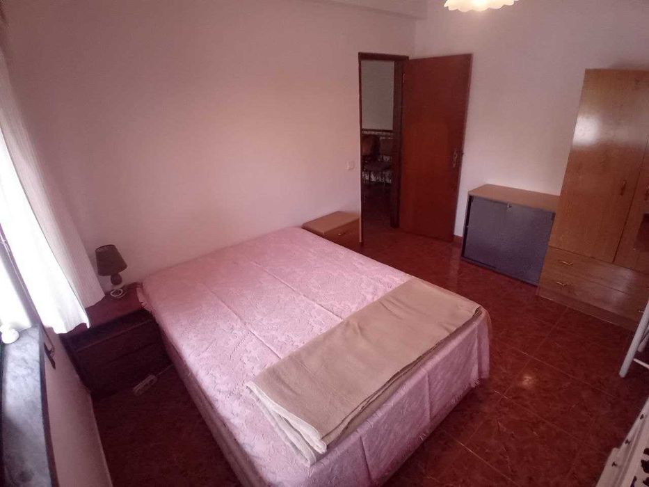 Tenho quartos para alugar em moradia Rua do Mar N 8 Almada, Caparica