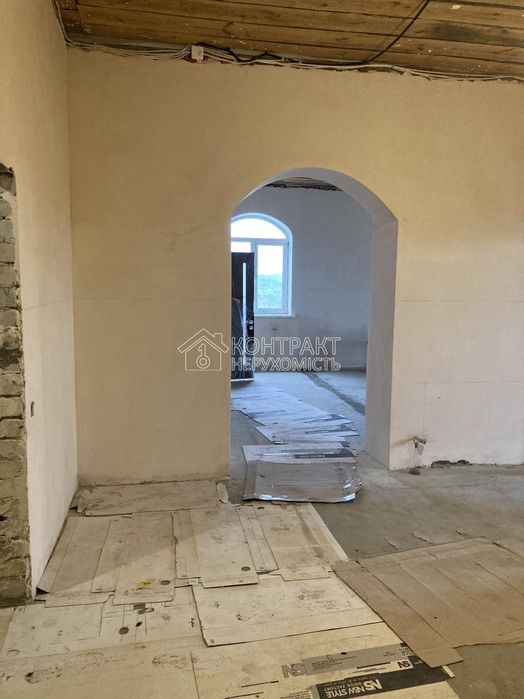 Продам новий будинок і земельну ділянку 25 соток селище Щасливе