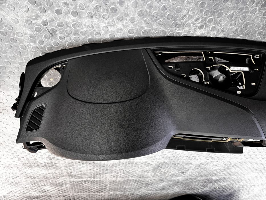 Торпедо Audi A4 B9 2015-2024