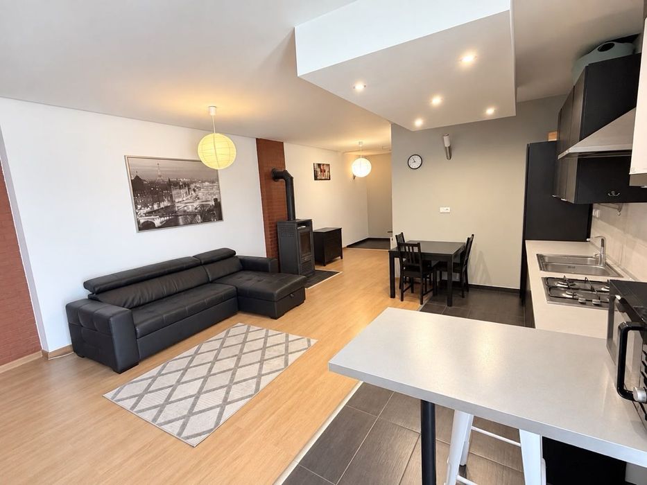 Gliwice, Centrum. 90 mkw. mieszkanie po remoncie kapitalnym. Salon z kuchnią + 2 sypialnie