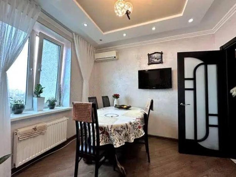 Продам 3-к квартиру з ремонтом, 92 кв.м, по вул. Парковий (3-248-263 ОФ)