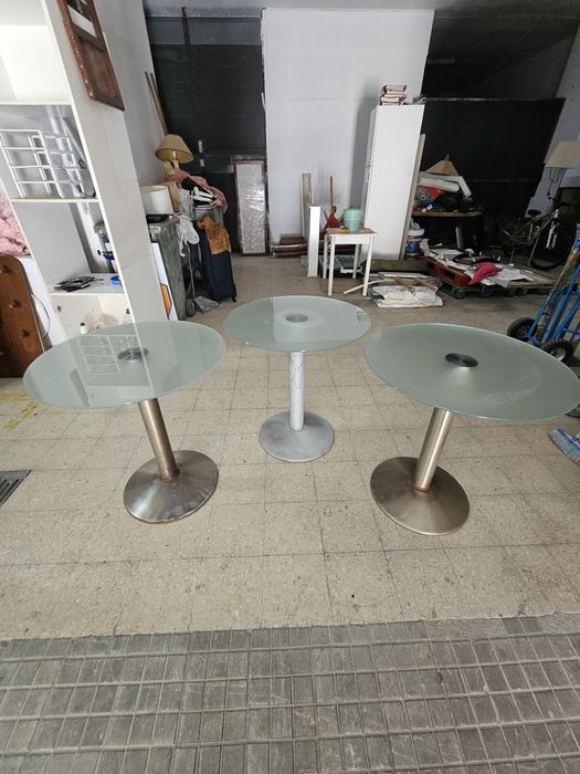 3 Mesa de vidro temperado