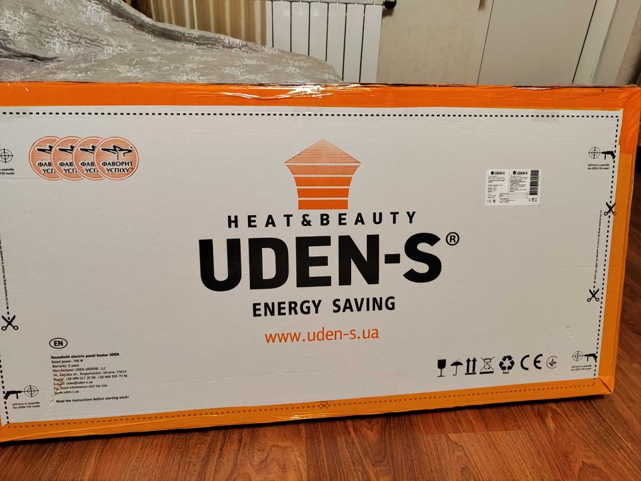 Металокерамічний обігрівач UDEN-700 "універсал" (з ніжками)