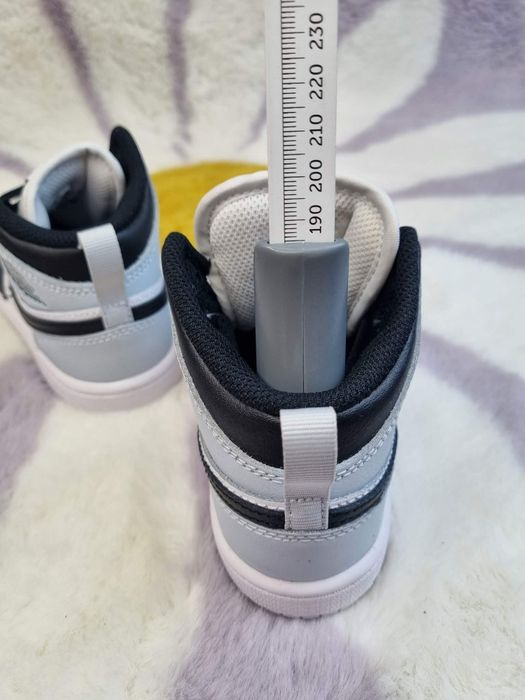 Buty Nike Jordan 1 Mid