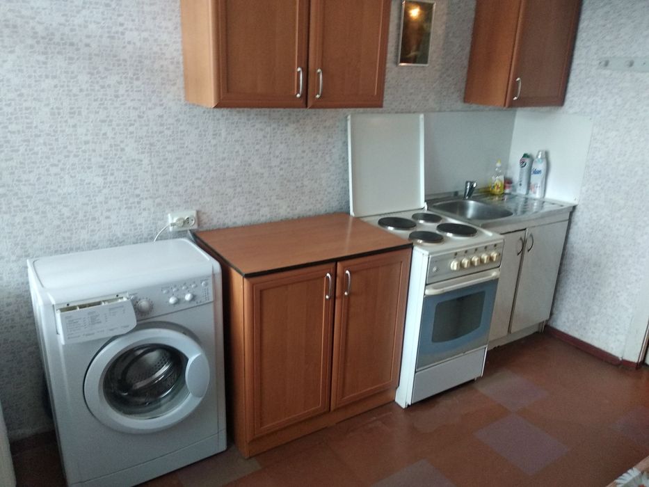 Без%. м. Лук'янівка 7 хв. пішки. ОРЕНДА 1-ї кв. Вул. Дектярівська 12/7