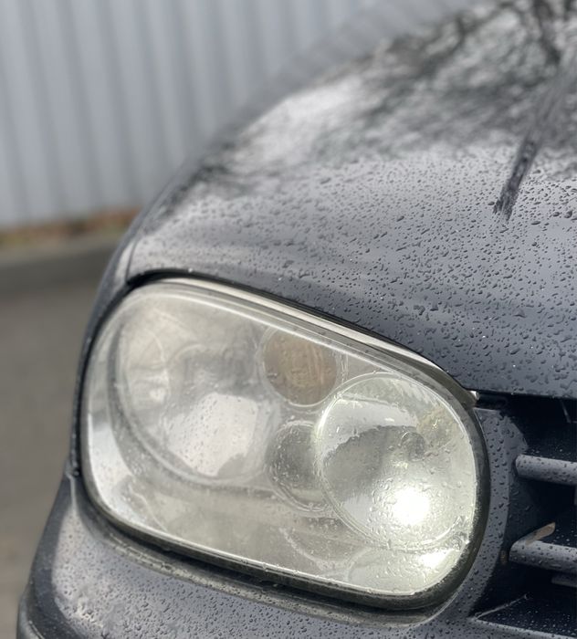 Volkswagen Golf IV 2000р 1.6mpi автомат газ/бензин