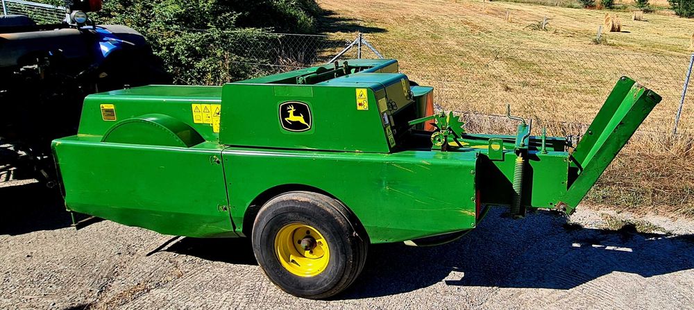 Enfardadeira john deere 339E