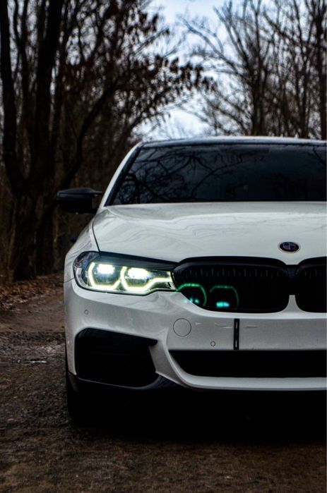 Продам BMW G30 2017 год