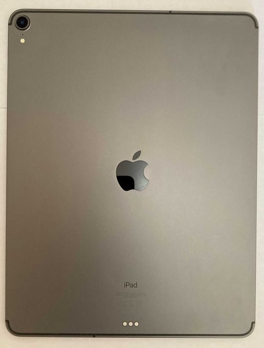 Apple iPad Pro 12,9” 512GB + Smart Keyboard + UAG