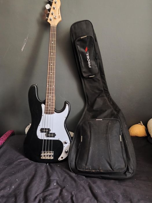 Gitara basowa  + piecyk