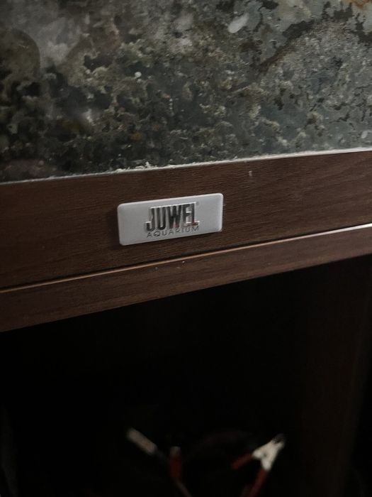 Akwarium  Juwel.