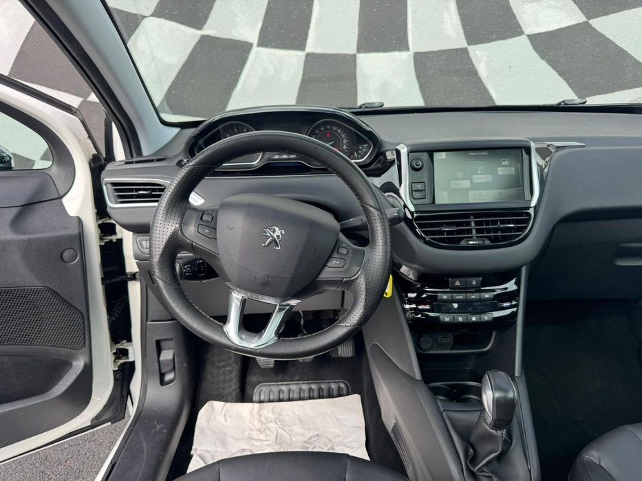 Peugeot 208 1.2 VTi Allure